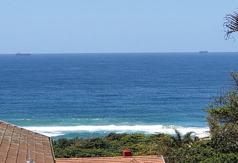 Пансион Hillside Guesthouse Umhlanga