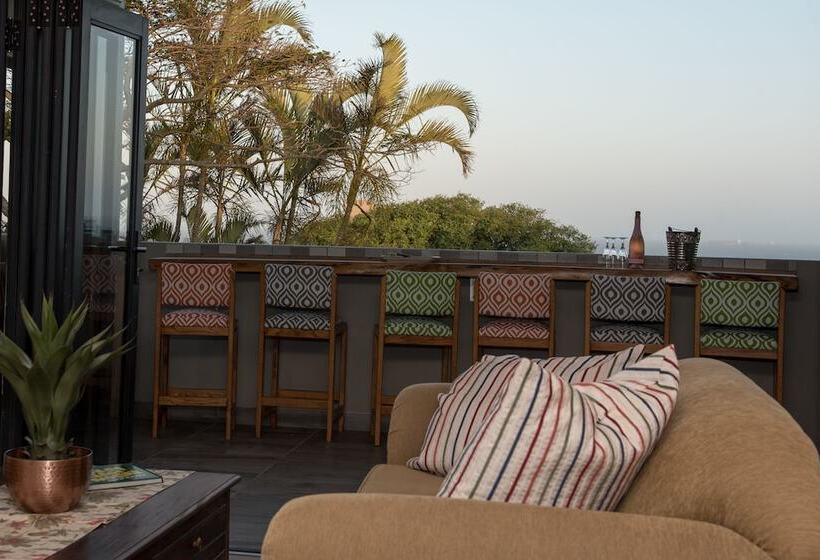 Пансион Hillside Guesthouse Umhlanga