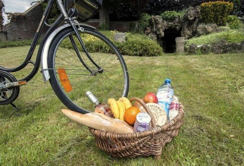 Пансион Le Carré Des Arts