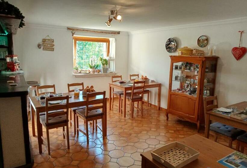 بنسيون Les Sapins