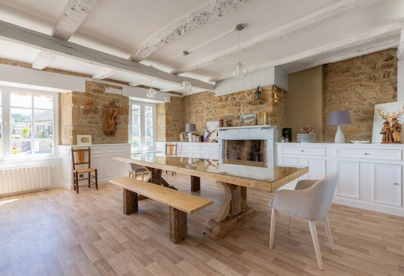 بنسيون Les Voyageurs