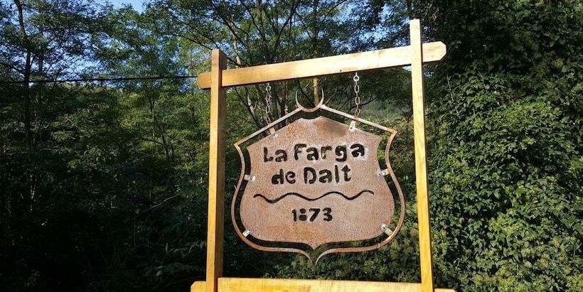 住所  La Farga De Dalt