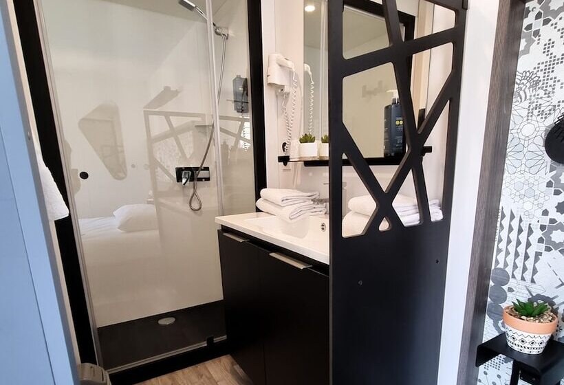 The Originals City, Ax Hotel, La Châtaigneraie