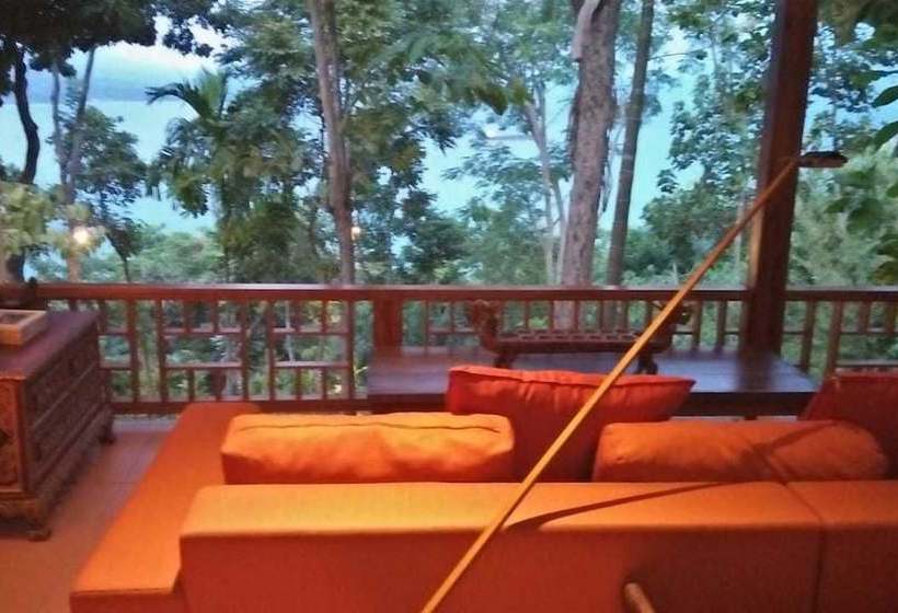 Gamrang Beach Villa With 4 Bedrooms