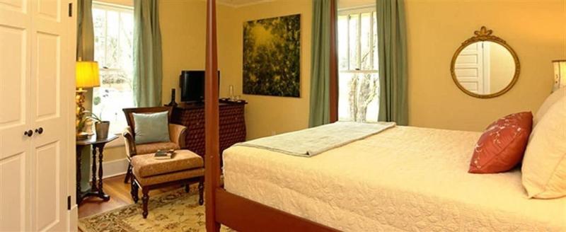 458 West Bed & Breakfast