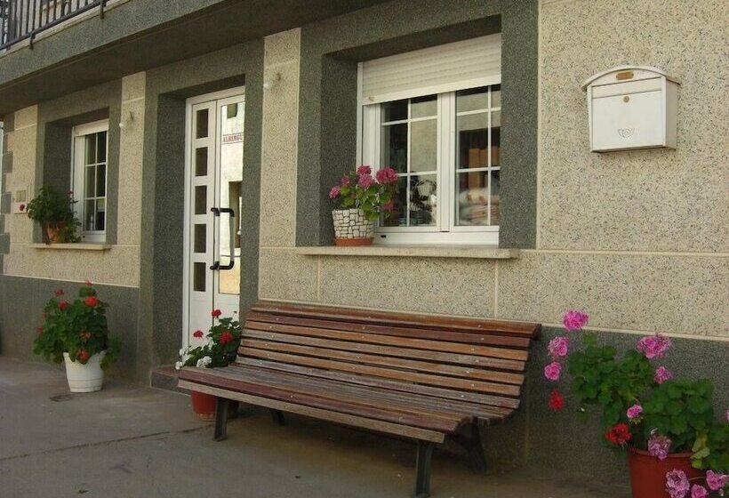 Albergue Agustina   Hostel