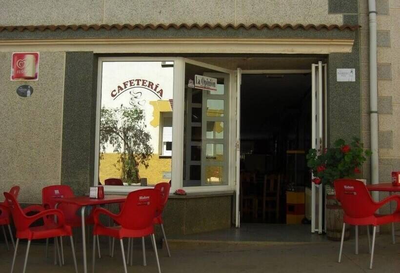 Albergue Agustina   Hostel