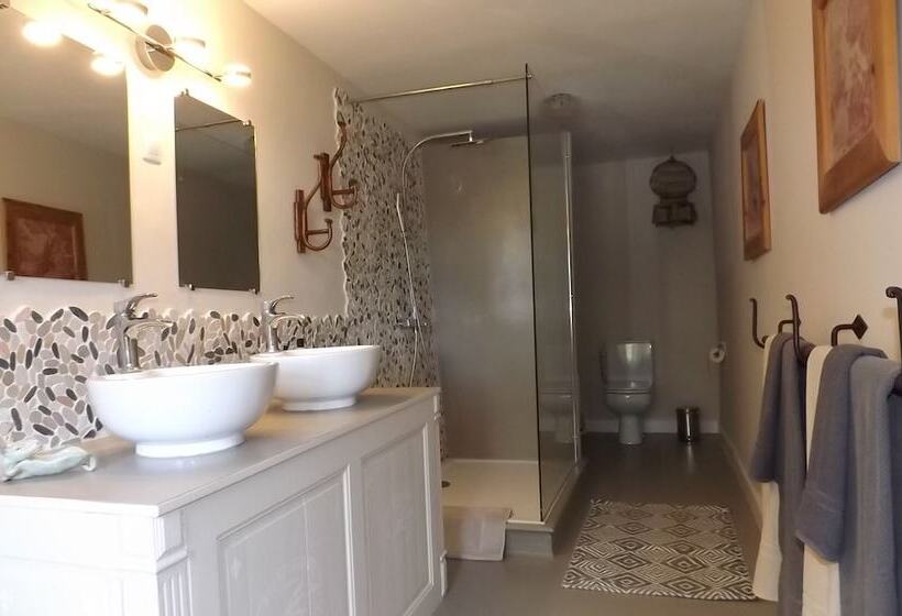 Domaine De Lalat   B&b With En Suite Bathrooms All Rooms With Garden Views