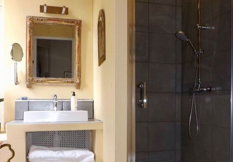 Domaine De Lalat B&b With En Suite Bathrooms All Rooms With Garden Views