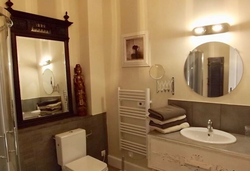 Domaine De Lalat   B&b With En Suite Bathrooms All Rooms With Garden Views