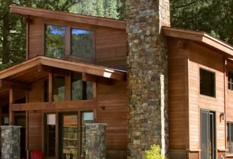 צימר Highlands Ranch Resort