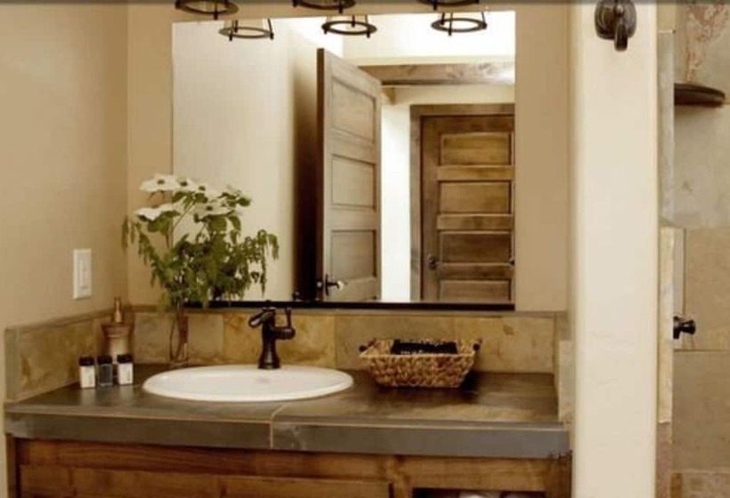 צימר Highlands Ranch Resort