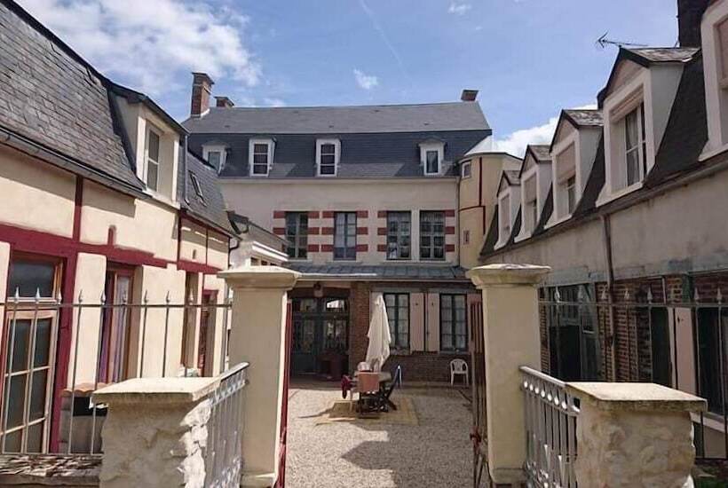 住宿加早餐  La Vieille France