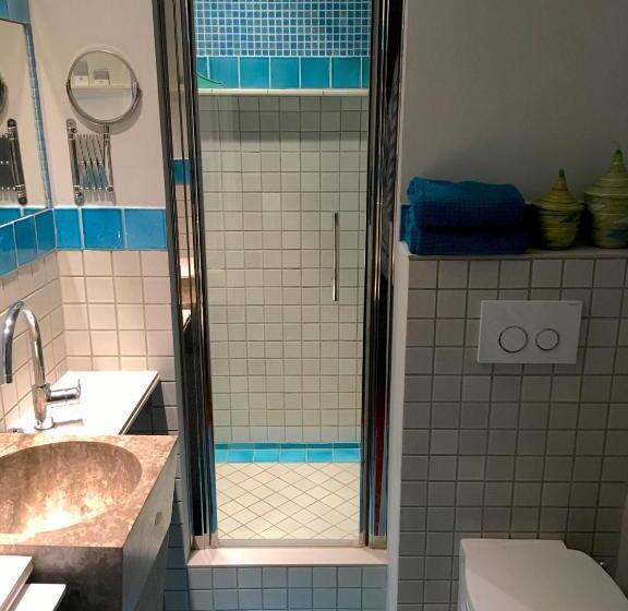 ベッドアンドブレックファースト Les Chapeliers