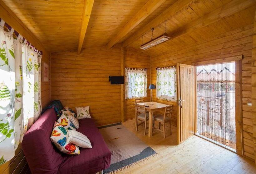 Cabañas De La Romedina