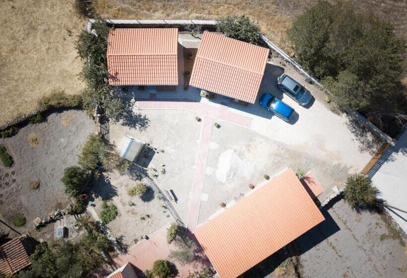 Cabañas De La Romedina