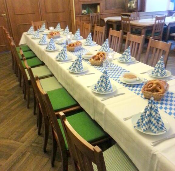 Отель Pfaubräu