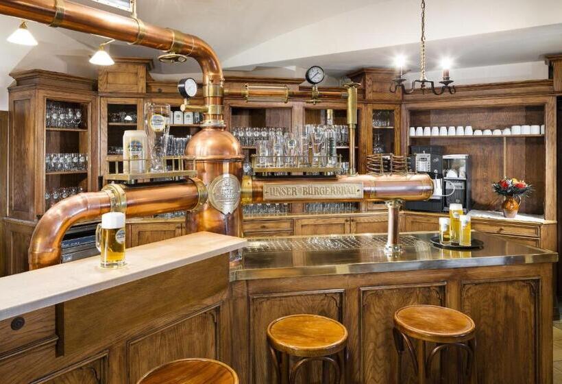 Отель Pfaubräu