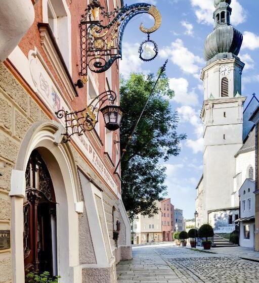 Отель Pfaubräu