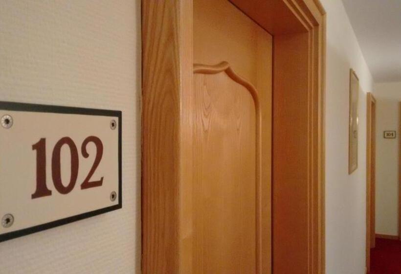 Отель Pfaubräu