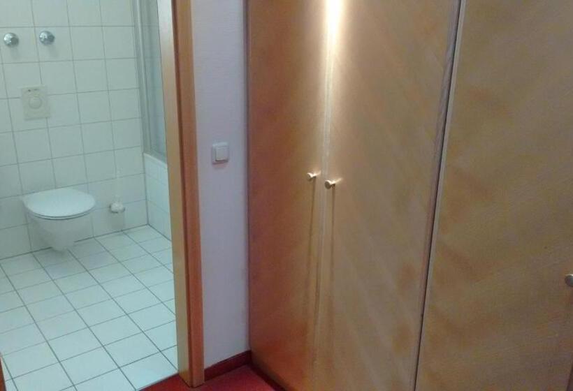 Отель Pfaubräu