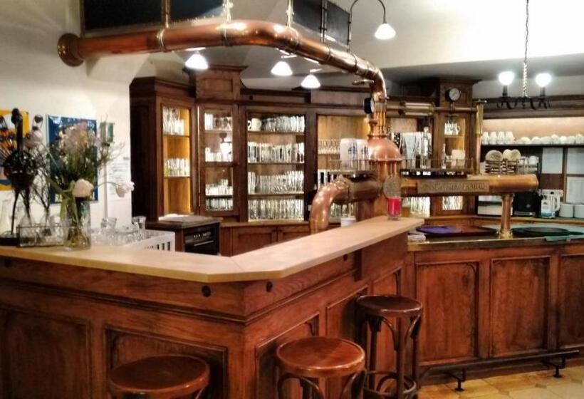 Отель Pfaubräu