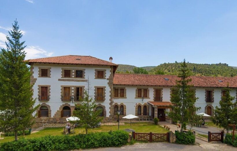 فندق Balneario De Manzanera El Paraíso