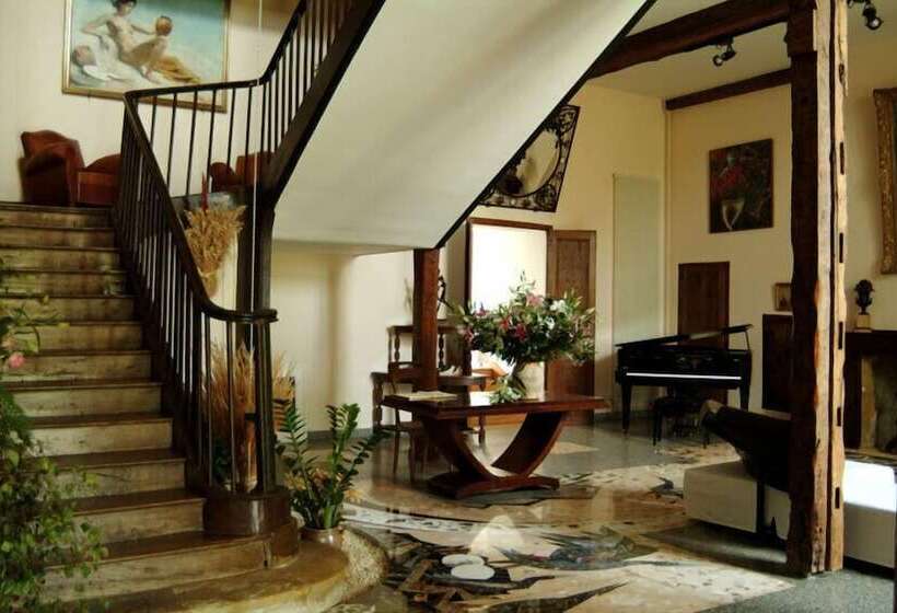 ホテル Chateau De Projan