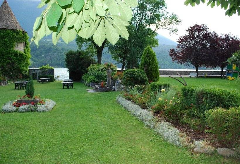 Отель Château D'herbelon