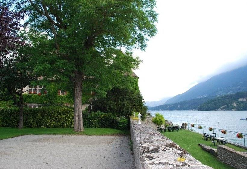 Отель Château D'herbelon