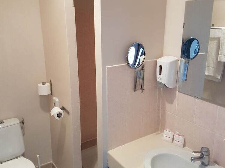 فندق Hôtel Les Gabarres