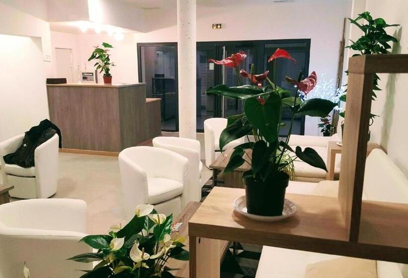 ホテル Hôtel Restaurant Mas Del Gall