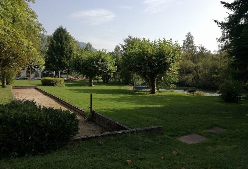 ホテル Logis Hôtel Les Lodges Du Lac