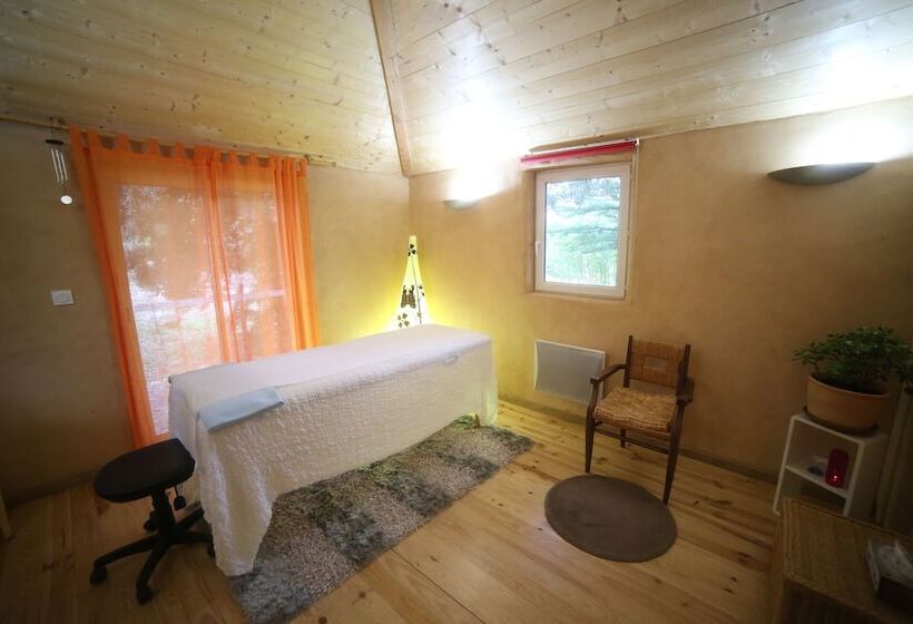 Сельский отель Domaine En Terre Happy