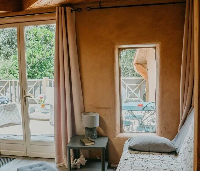 Сельский отель Domaine En Terre Happy