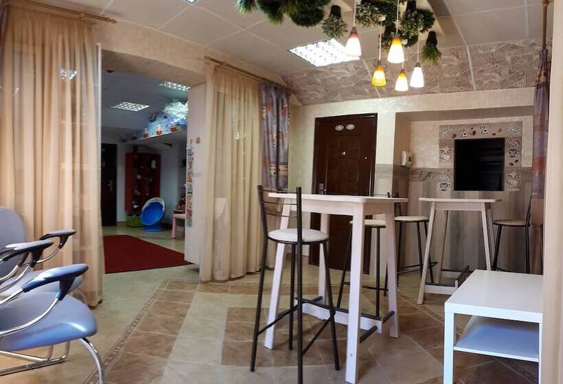 هتل Starinny Tallin