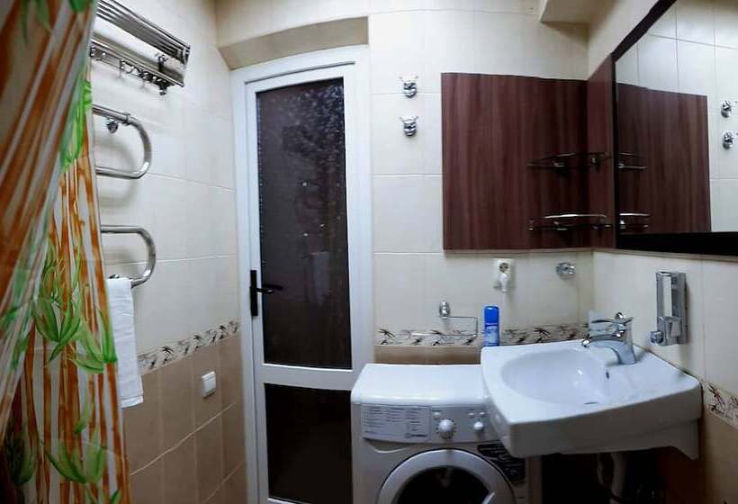 هتل Starinny Tallin