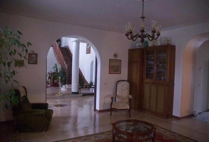 Le Clos Des Cedres B&b