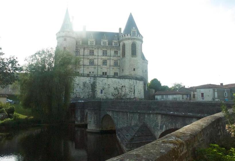 Le Clos Des Cedres B&b