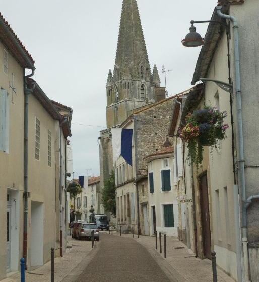 Le Clos Des Cedres B&b