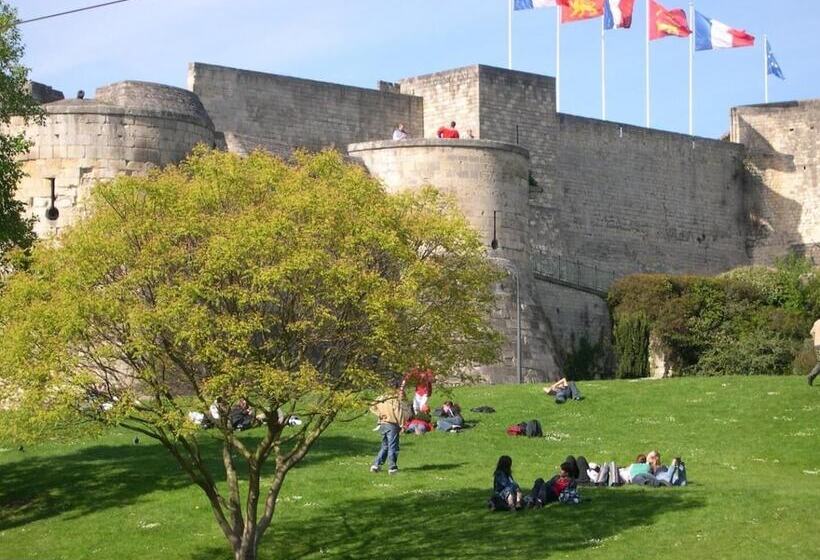 Le Manoir De Placy   Bed And Breakfast