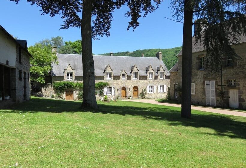 Le Manoir De Placy   Bed And Breakfast