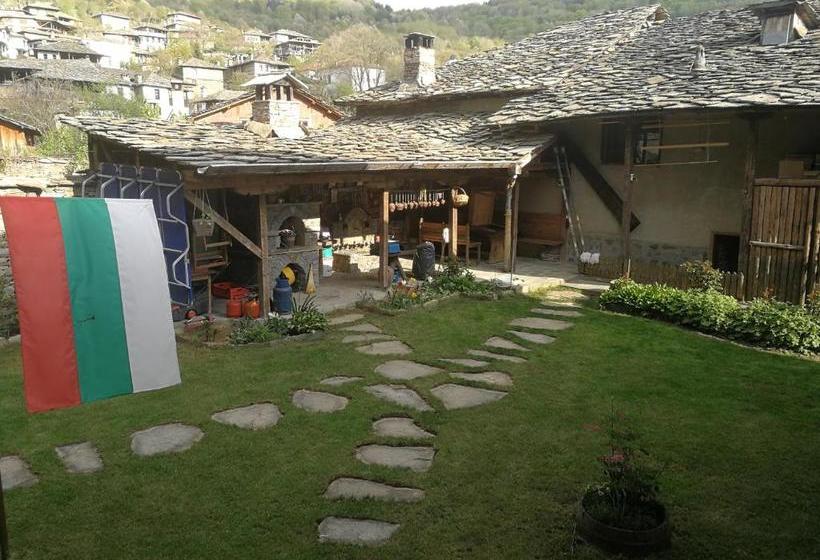 ペンション слънчевата къща