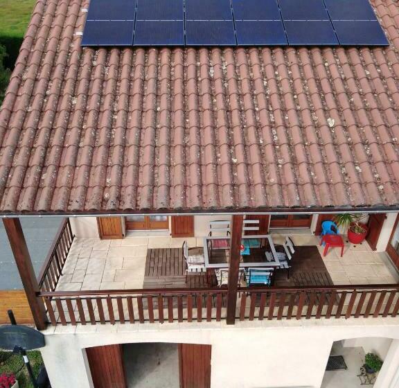 פנסיון Chambres Des Arrys