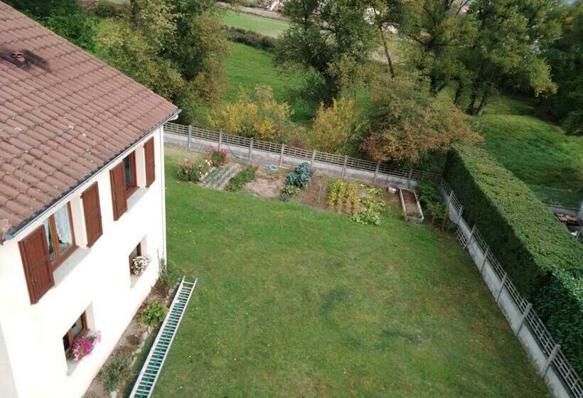 פנסיון Chambres Des Arrys