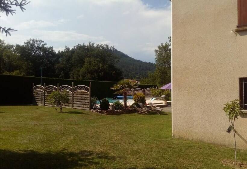 פנסיון Chambres Des Arrys