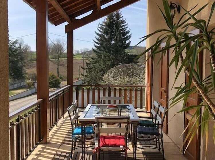 פנסיון Chambres Des Arrys