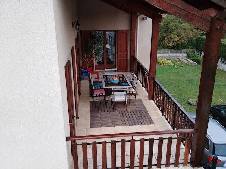 פנסיון Chambres Des Arrys