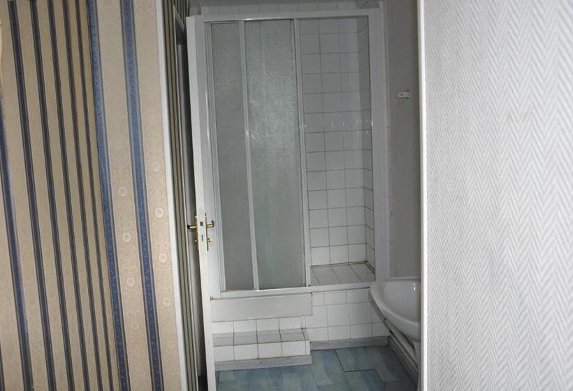 Пансион Château De La Croix Bizet