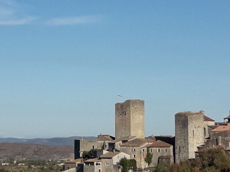 펜션 Château De Montréal